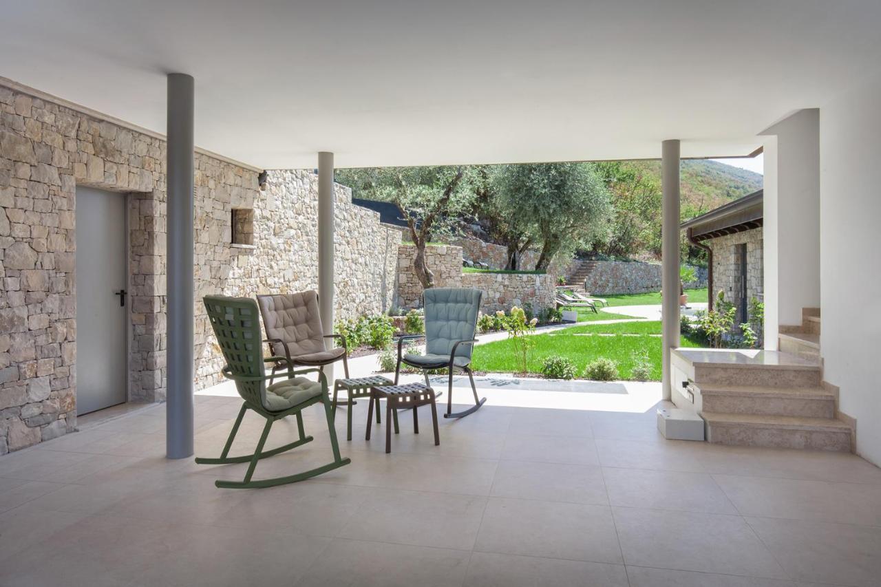 Villa Divina - Apt Icona Con Piscina E Vista Lago Castelletto Di Brenzone Exteriör bild
